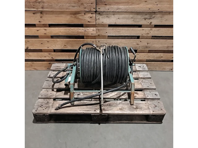 Wandmontage haspel - afbeelding 1 van  6