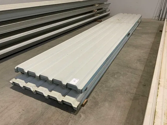 Wandplaat staal 6000x1050mm (100x) - afbeelding 1 van  4