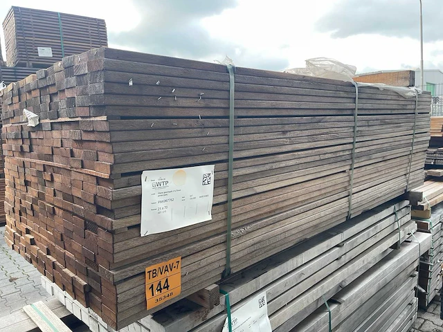 Wane latten geschaafd 2150x70x21mm (337x) - afbeelding 2 van  3