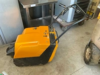Wap kse 770 straatveegmachine - afbeelding 2 van  6