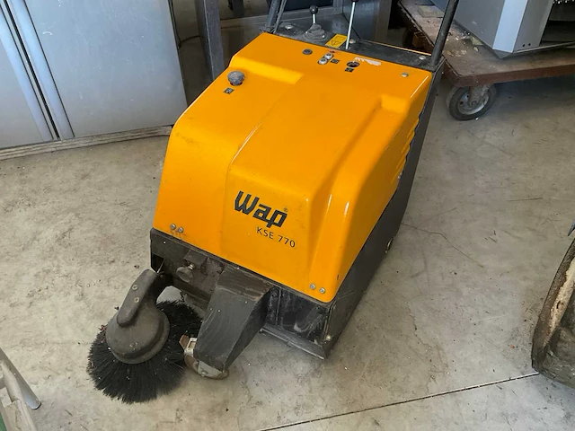 Wap kse 770 straatveegmachine - afbeelding 3 van  6