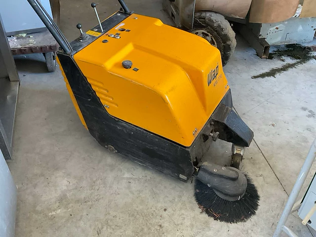 Wap kse 770 straatveegmachine - afbeelding 4 van  6
