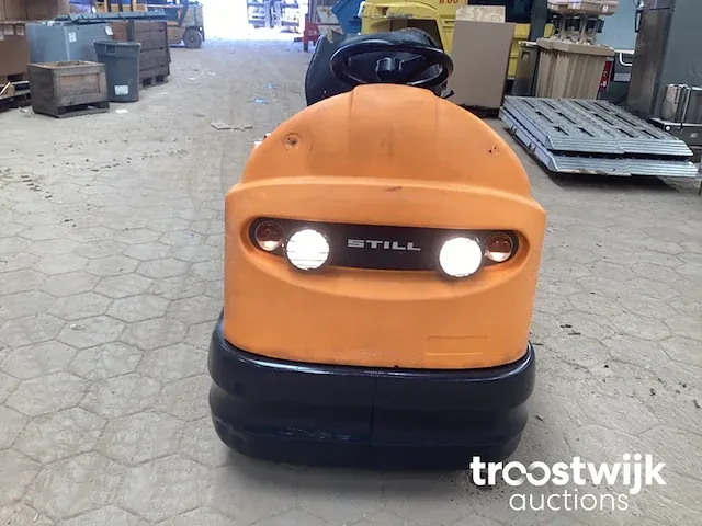 Warehouse tractor - afbeelding 5 van  11