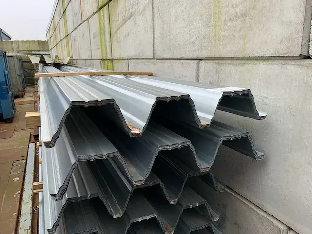 Warmdakplaten 22,8m (41x) - afbeelding 2 van  3