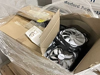 Warmtepomp en partij installatie materiaal - afbeelding 3 van  16