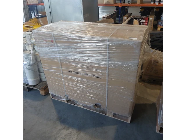 Warmtepomp monoblock solareast, bnl-006tb1 r32 , zwart, ca.2023 - afbeelding 2 van  3