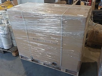 Warmtepomp monoblock solareast, bnl-006tb1 r32 , zwart, ca.2023 - afbeelding 2 van  3