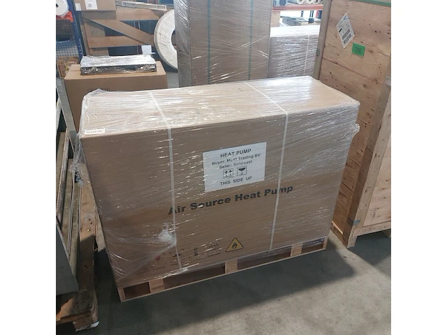 Warmtepomp monoblock solareast, bnl-006tc1 r290, zwart, ca.2023 - afbeelding 3 van  4