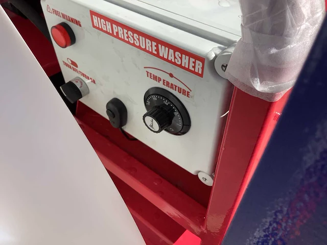 Warmwater hogedrukreiniger met tank - afbeelding 14 van  15