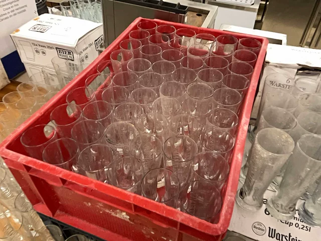 Warsteiner bierglazen (200x) - afbeelding 4 van  4
