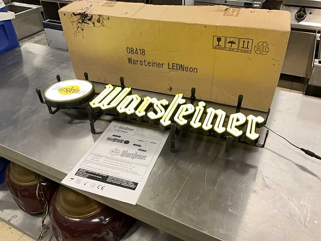 Warsteiner led neon verlichting - afbeelding 2 van  6