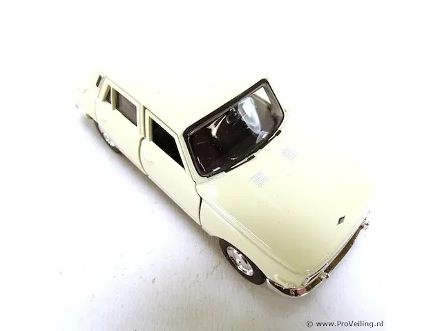Wartburg 353 beige - afbeelding 4 van  5