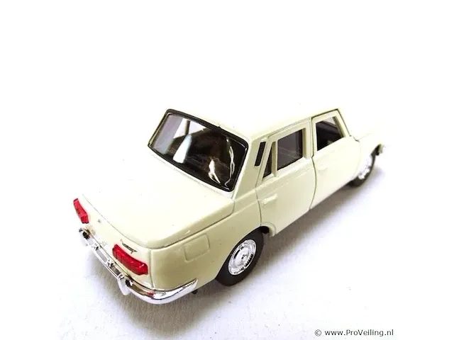 Wartburg 353 beige - afbeelding 5 van  5