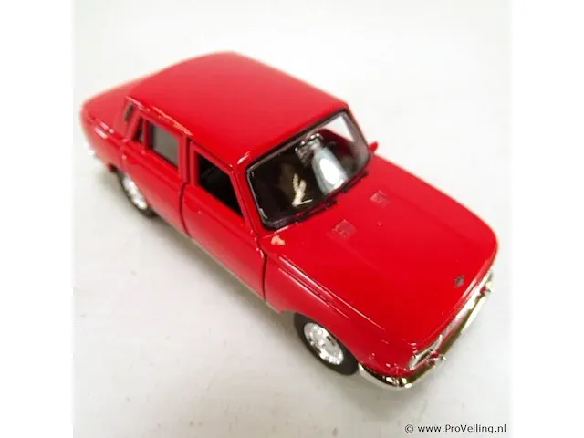 Wartburg 353 rood - afbeelding 5 van  5