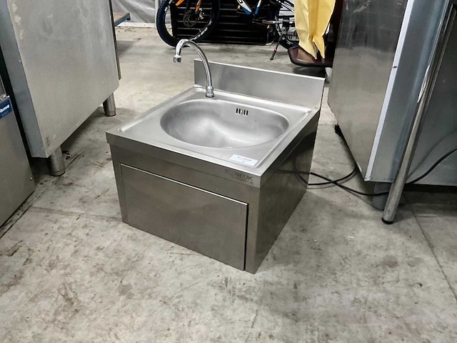 Wasbak met kniebediening - afbeelding 1 van  4