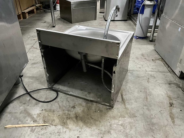 Wasbak met kniebediening - afbeelding 4 van  4