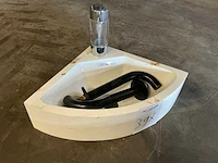 Wasbak met kranen - afbeelding 1 van  5