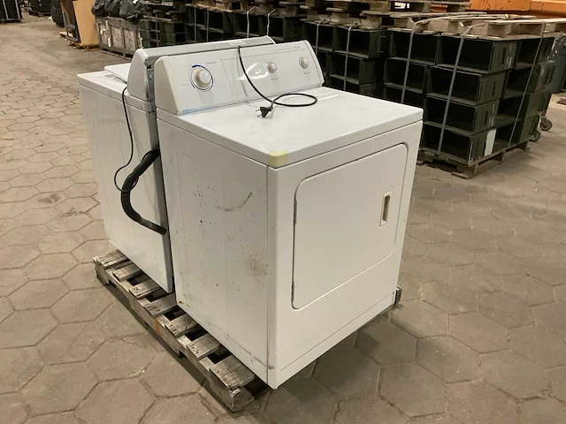 Wasdroger en wasmachine (2x) - afbeelding 1 van  10