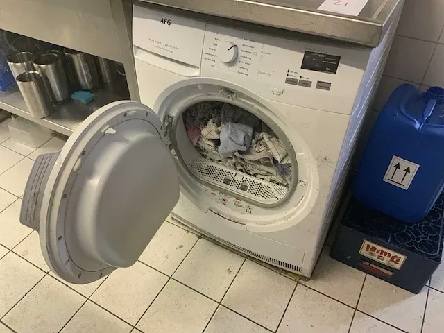 Wasmachine en droger - afbeelding 3 van  7