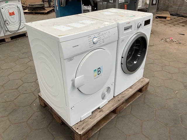 Wasmachine en wasdroger (2x) - afbeelding 1 van  8