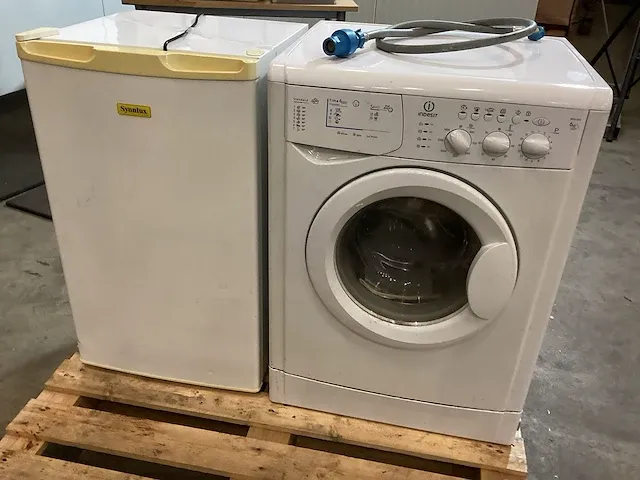 Wasmachine wixl145 - afbeelding 1 van  3