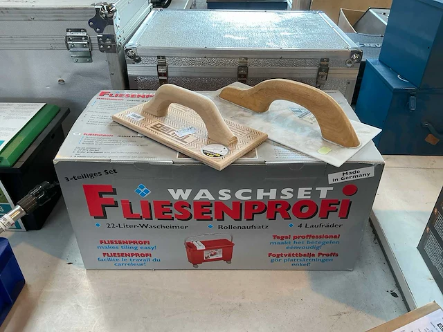 Wasset, schuurbord en opzetspaan - afbeelding 1 van  3