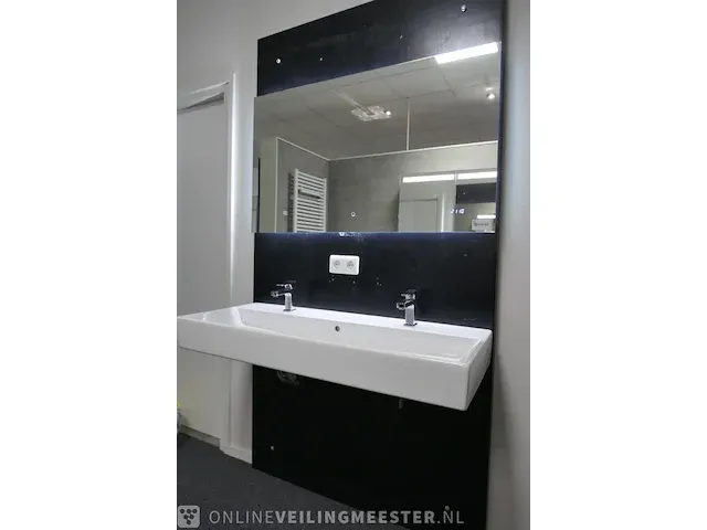Wastafel villeroy & boch, memento, wit - afbeelding 6 van  12
