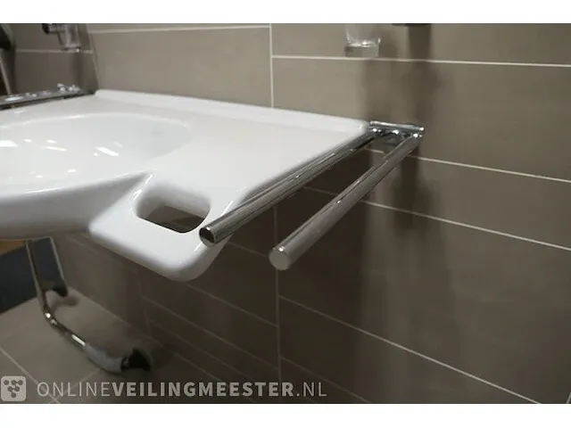 Wastafelset villeroy & boch, glans wit - afbeelding 5 van  18