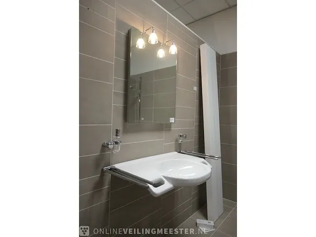 Wastafelset villeroy & boch, glans wit - afbeelding 11 van  18