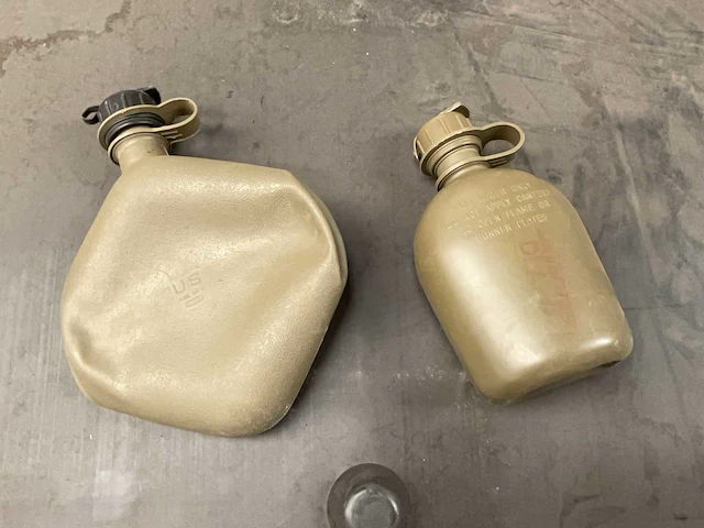 Water bottle (277x) - afbeelding 1 van  3