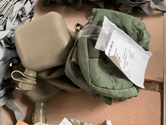 Water canteen with cover (4x) - afbeelding 3 van  3