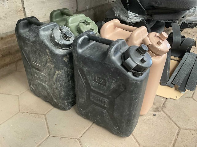 Water kan (4x) - afbeelding 1 van  3