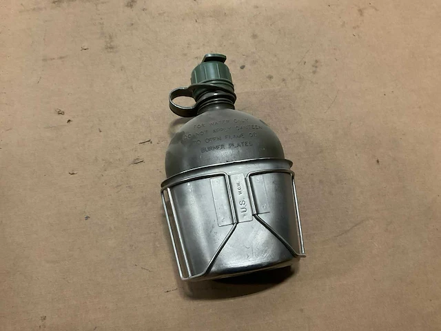 Waterbottle with cup (4x) - afbeelding 2 van  3