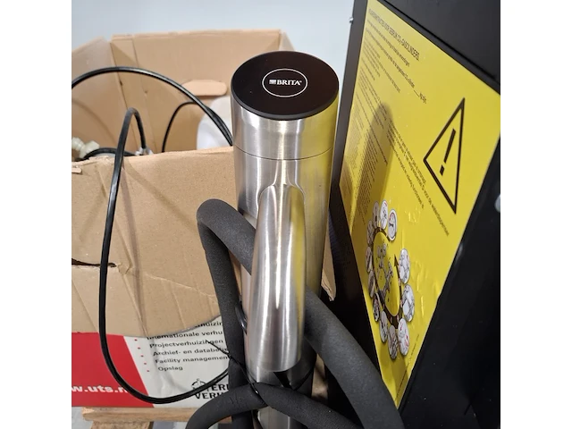Waterdispenser, brita - afbeelding 15 van  17