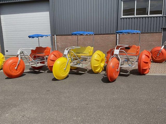 Waterfiets (3x) (c) - afbeelding 1 van  8