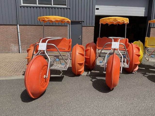 Waterfiets (4x) (c) - afbeelding 2 van  9