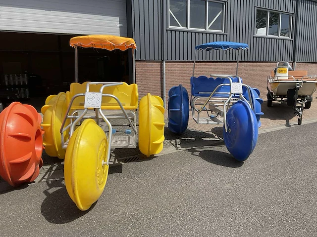 Waterfiets (4x) (c) - afbeelding 3 van  9