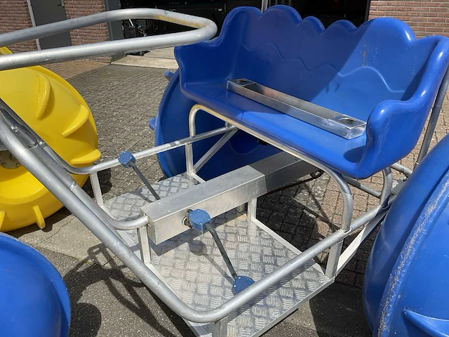 Waterfiets (4x) (c) - afbeelding 7 van  9