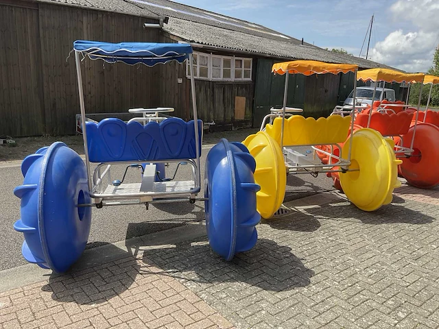 Waterfiets (4x) (c) - afbeelding 8 van  9
