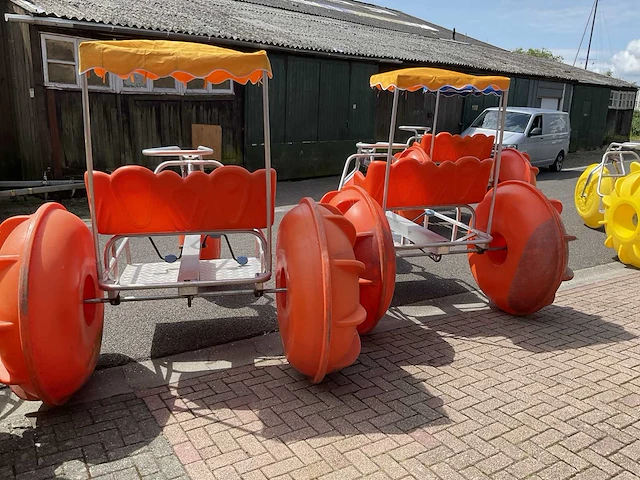 Waterfiets (4x) (c) - afbeelding 9 van  9
