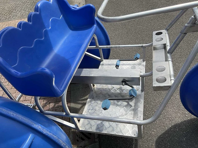 Waterfiets (c) - afbeelding 7 van  7