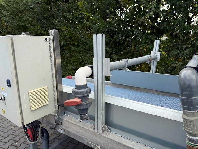 Watergeefmachine - afbeelding 10 van  22