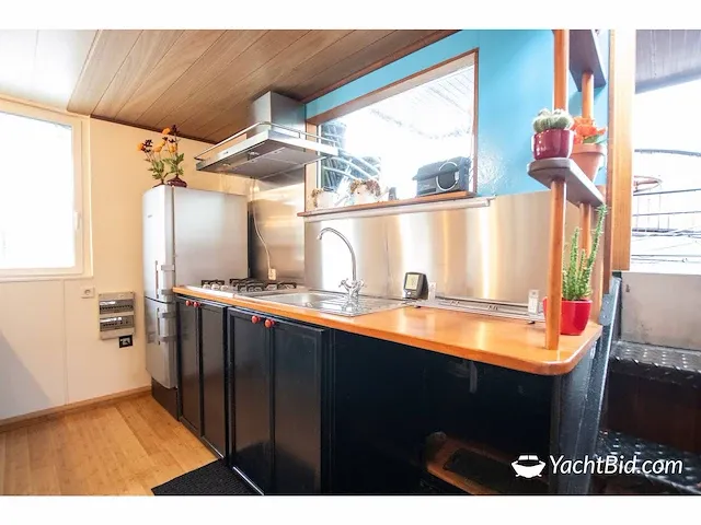 Waterloft woonschip 18 meter - motor yacht - afbeelding 42 van  58