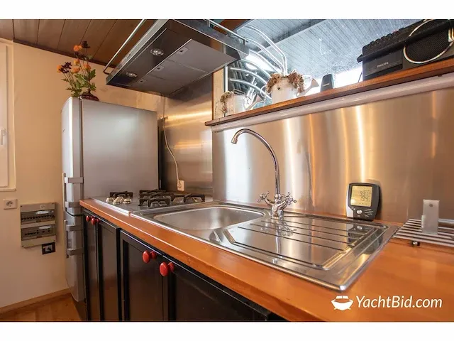 Waterloft woonschip 18 meter - motor yacht - afbeelding 43 van  58