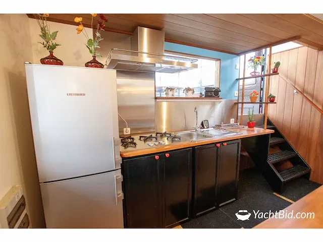 Waterloft woonschip 18 meter - motor yacht - afbeelding 44 van  58