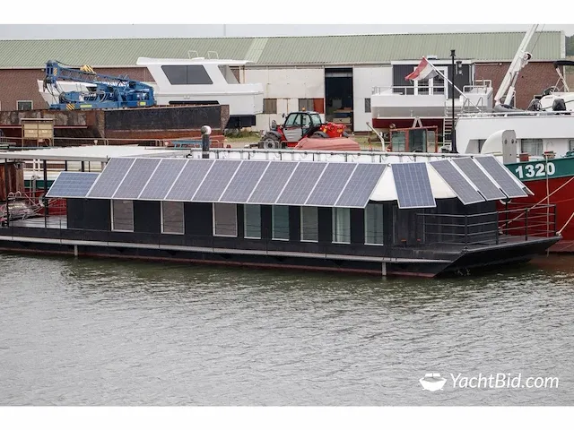 Waterloft woonschip 18 meter - motor yacht - afbeelding 56 van  58