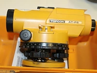 Waterpaslaserapparaat topcon atf6 in kunststof koffer. - afbeelding 2 van  2