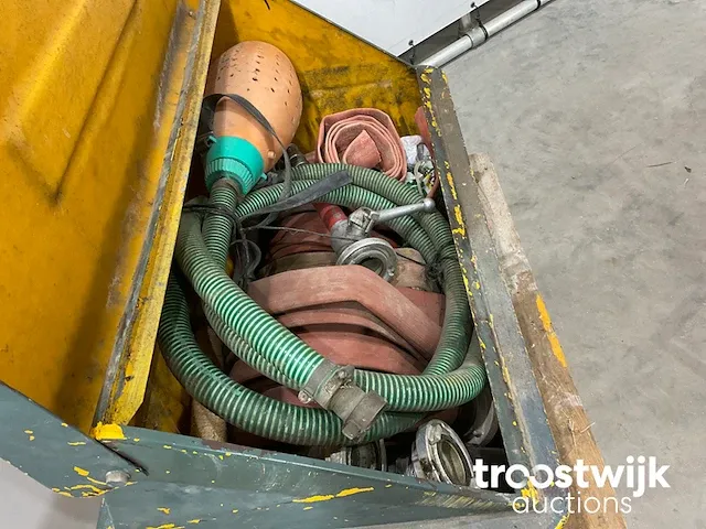 Waterpomp met toebehoren - afbeelding 4 van  12