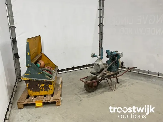 Waterpomp met toebehoren - afbeelding 5 van  12