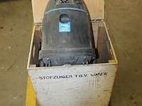 Waterstofzuiger aquavac synchro 1400 w in houten kist. - afbeelding 2 van  3